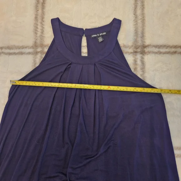 Women's Sleeveless Navy Top - Picture 2 of 5